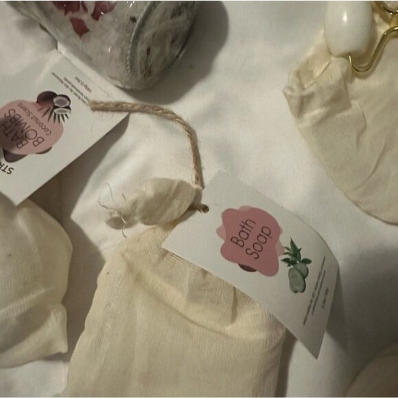 Natural Relaxation Spa Gift Box Set Lavender Oil Bath Bombs Cozy Self Care - Picture 7 of 16